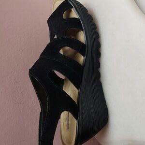 Skechers Memory Foam Suede Wedges Size 6/5